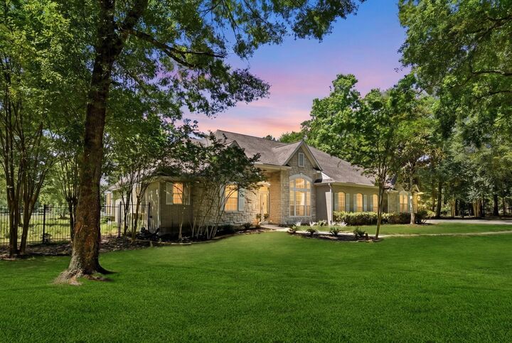 Property Photo:  10965 Lake Forest Drive  TX 77384 