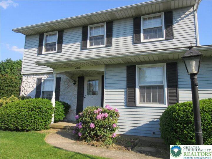 Property Photo:  4363 Vista Drive  PA 18064 