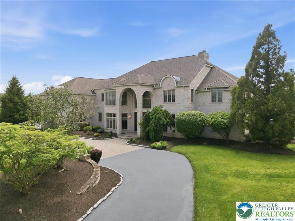 Property Photo:  4126 Cambridge Court  PA 18078 
