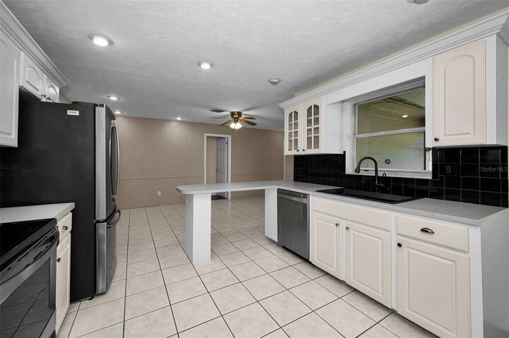 Property Photo: 9083 Briarwood Drive FL 33772