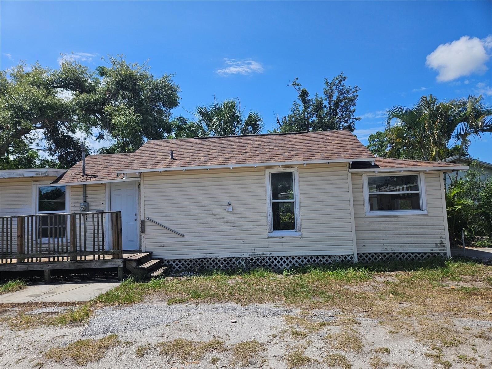 Property Photo: 2220 20th Street S FL 33712
