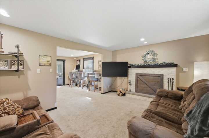 Property Photo: W1479 Meadow View Ct WI 53070