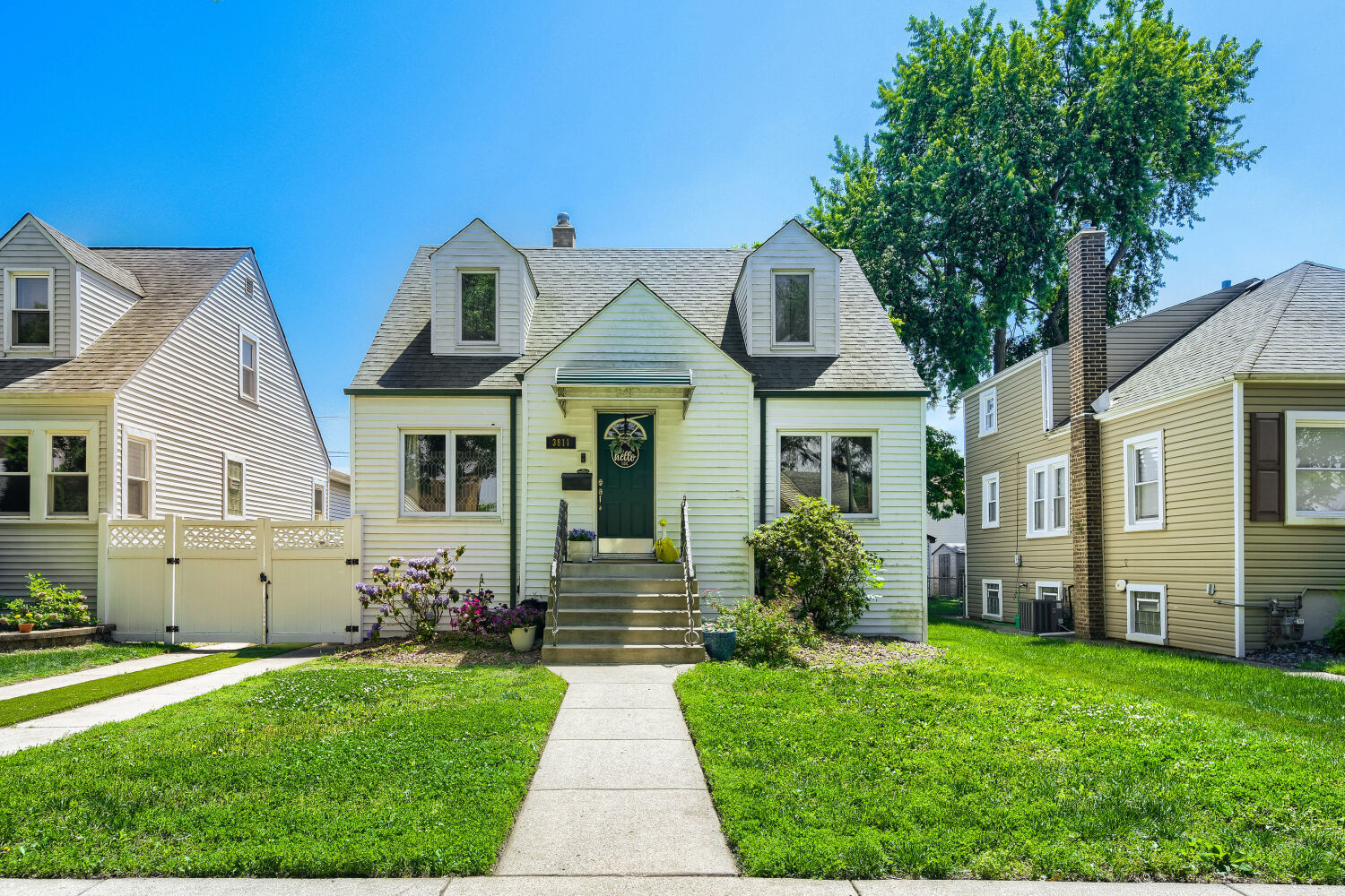 Property Photo:  3811 W 110th Street  IL 60655 