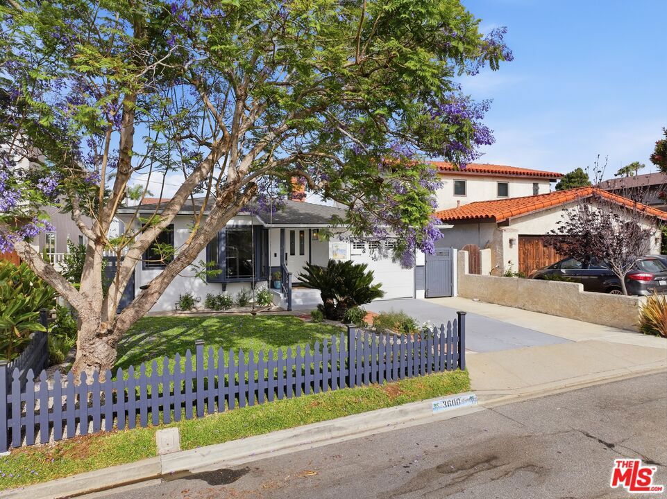Property Photo:  3600 Pine Avenue  CA 90266 