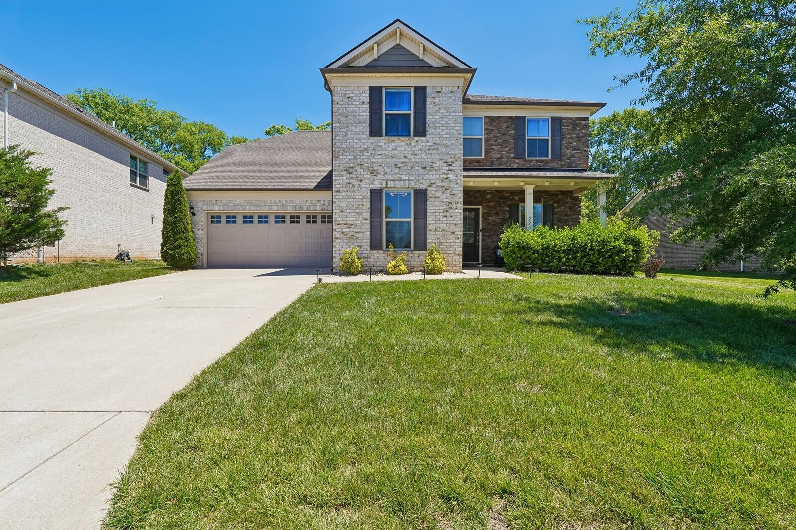 Property Photo:  222 Rosemary Way  TN 37122 