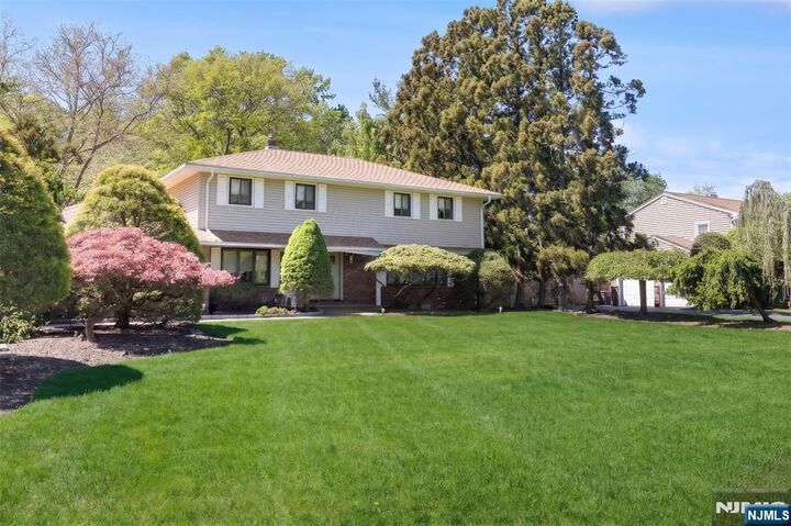 Property Photo:  25 Maria Drive  NJ 07642 