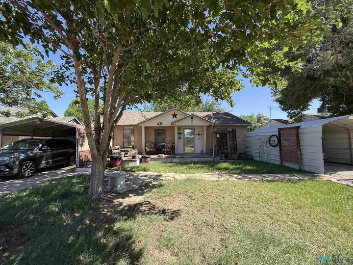 Property Photo:  810 W Centre Avenue  NM 88210 