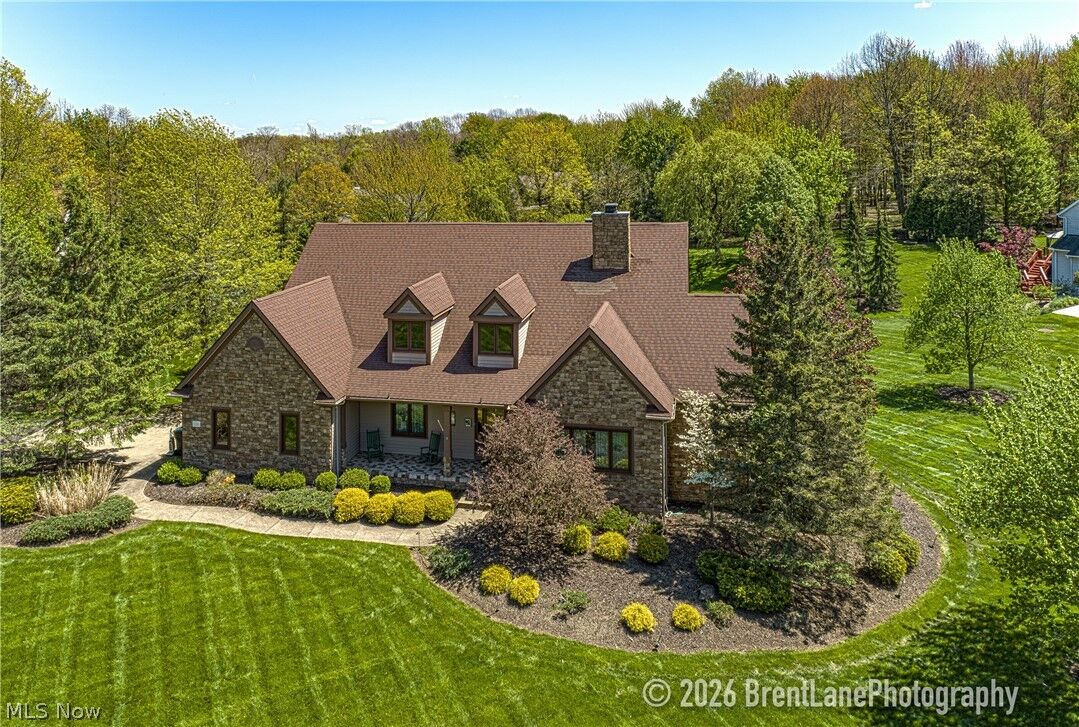 Property Photo: 8135 Thackeray Court OH 44147