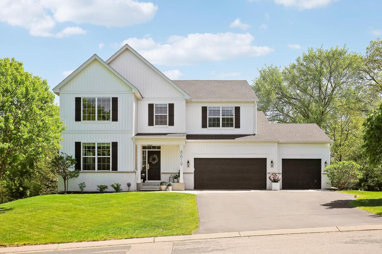 Property Photo:  8619 Portage Lane E  MN 55379 