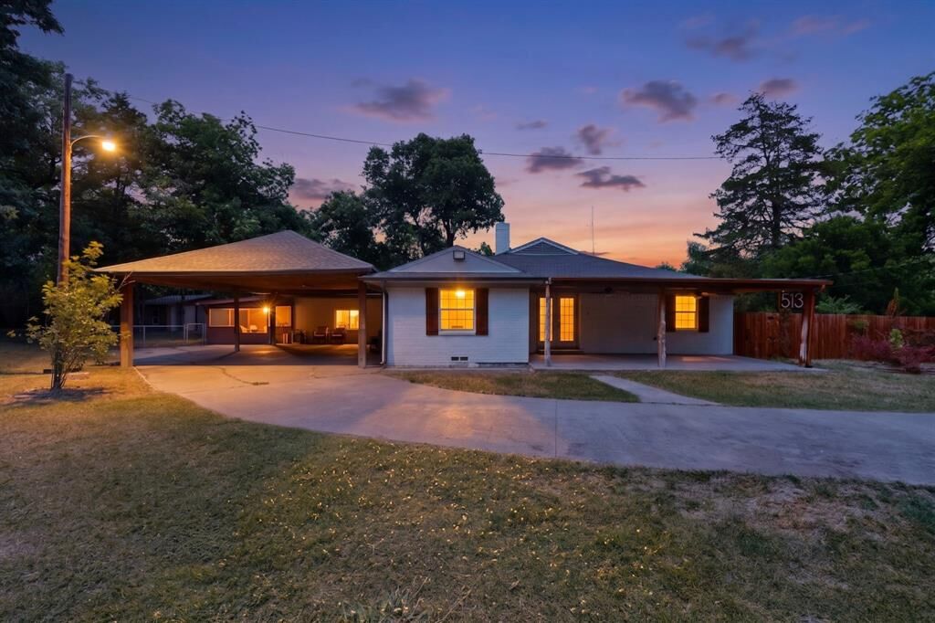 Property Photo: 513 Ten Mile Drive TX 75115