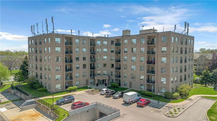 Property Photo: 3497 Upper Middle Road 105 ON L7M 4T6