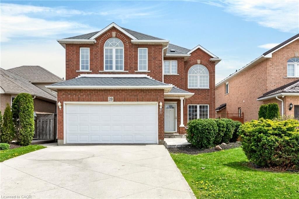 Property Photo: 39 Distin Drive ON L9A 5K4