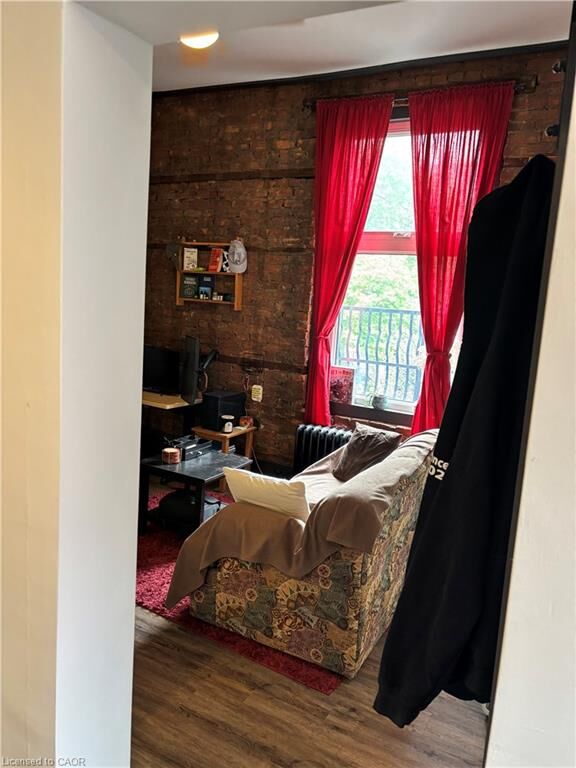Property Photo:  123 Macnab Street S 9  ON L8P 3C2 