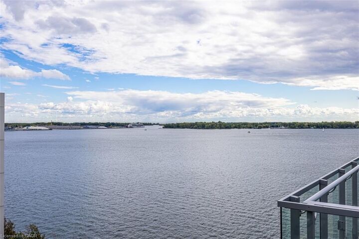 Property Photo:  29 Queens Quay E 1008  ON M5E 0A4 