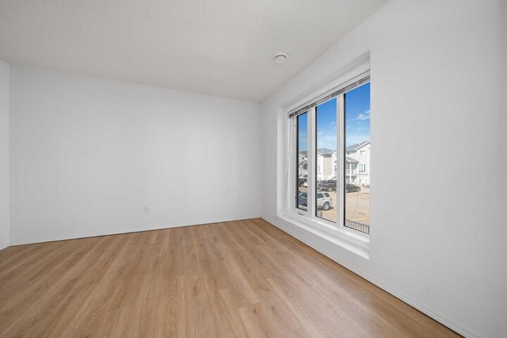 Property Photo:  183 Northlands Pointe NE  AB T1C 0C4 