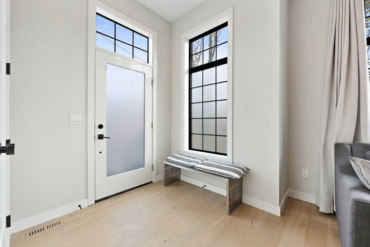 Property Photo: 4929 20 Street SW AB T2T 5A4