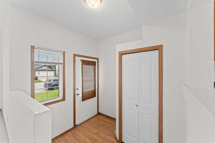 Property Photo:  108 Everstone Rise SW  AB T2Y 4J7 