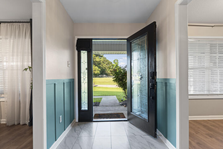 Property Photo:  111 Forrest Dr  LA 71461 