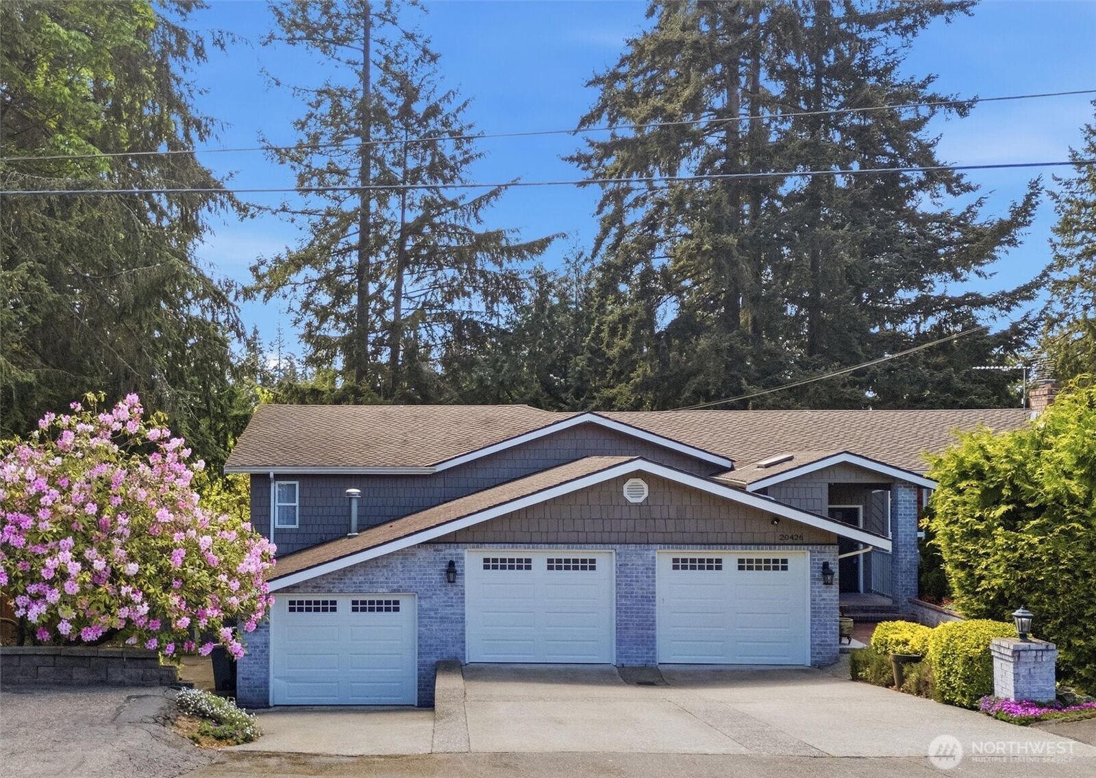 Property Photo:  20426  86th Place W  WA 98026 