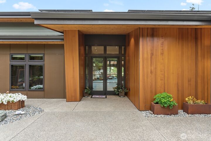 Property Photo:  11897  Whistle Ridge Place  WA 98221 