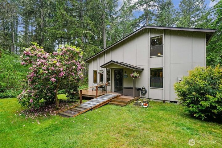 Property Photo:  10606  Olympic Drive  WA 98303 