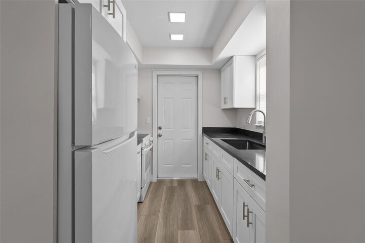 Property Photo: 1150 E Sample Road 202 FL 33064