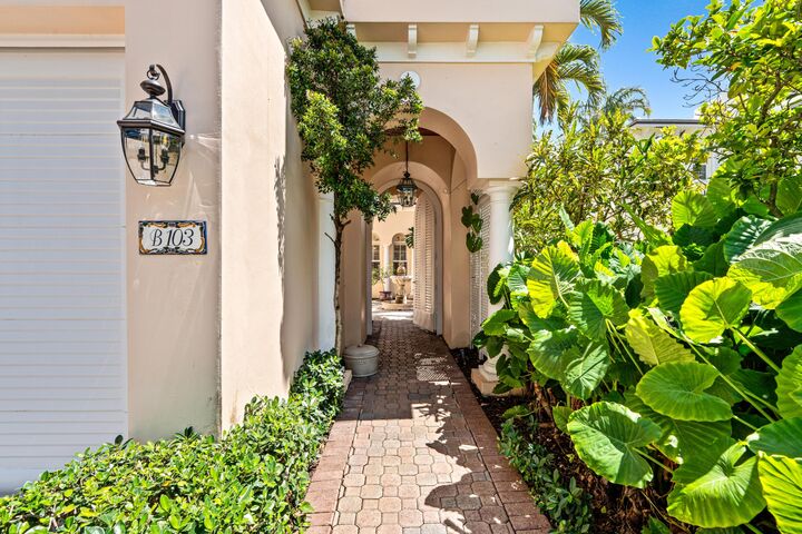 Property Photo:  790 Andrews Avenue B103  FL 33483 