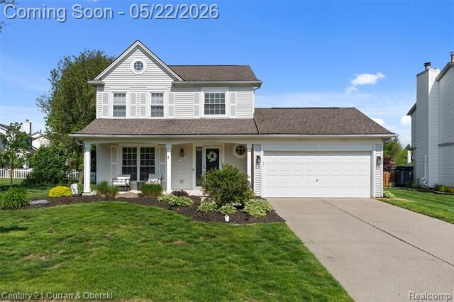Property Photo:  931 S Parkwood Drive  MI 48178 