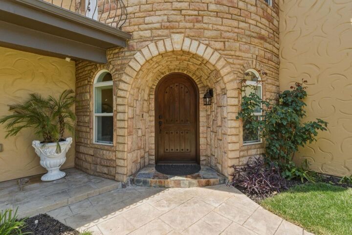 Property Photo:  2859 Broken Oak Court  CA 95148 