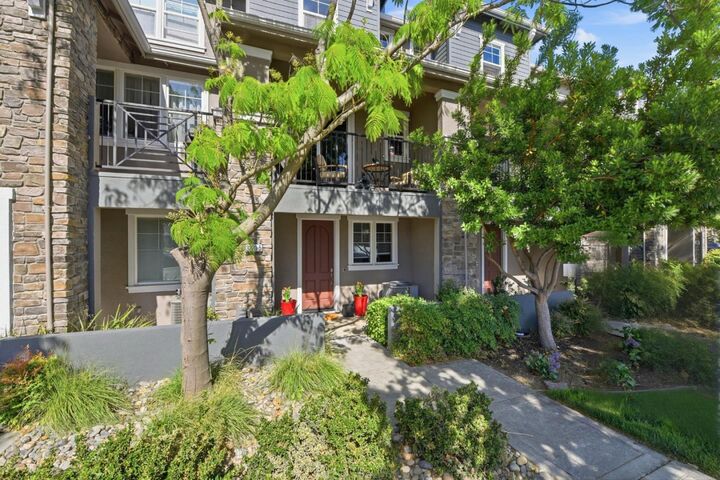 Property Photo: 3220 Yucca Avenue 5 CA 95124