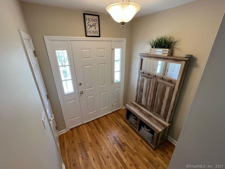 Property Photo: 1305 Sienna Drive 1305 CT 06810