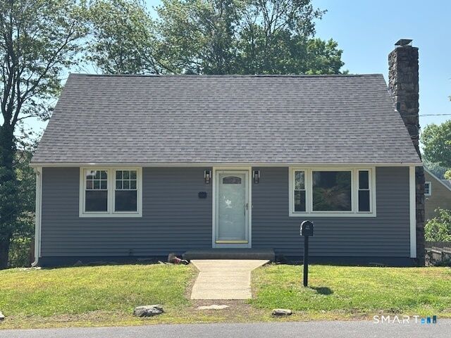 Property Photo:  366 Harmony Street  CT 06606 