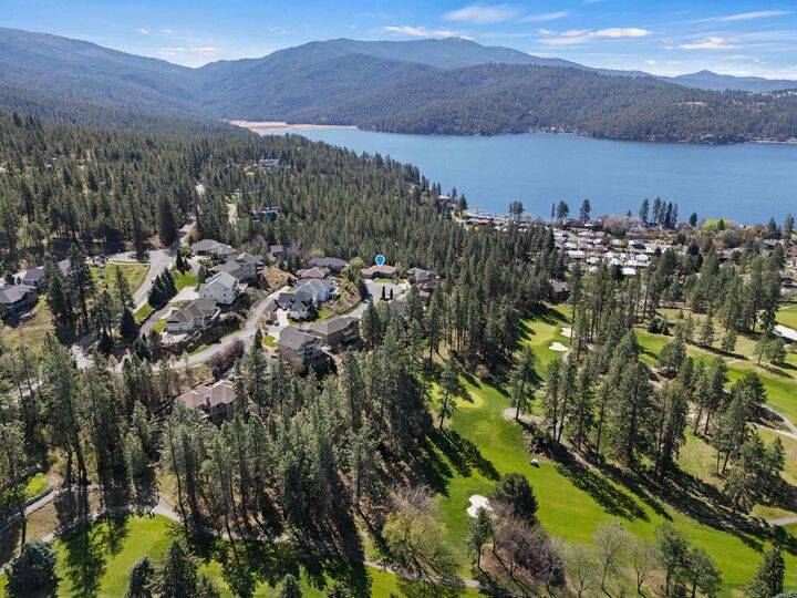 Property Photo:  102 N Lindeblad Ln  WA 99019 