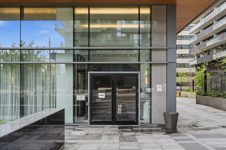 Property Photo:  39 Roehampton Avenue 807  ON M4P 0B9 
