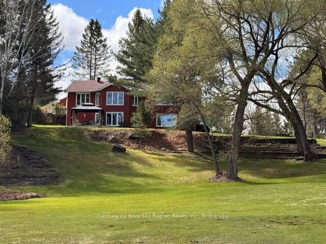 Property Photo: 353 Macpherson Drive ON P0H 1K0