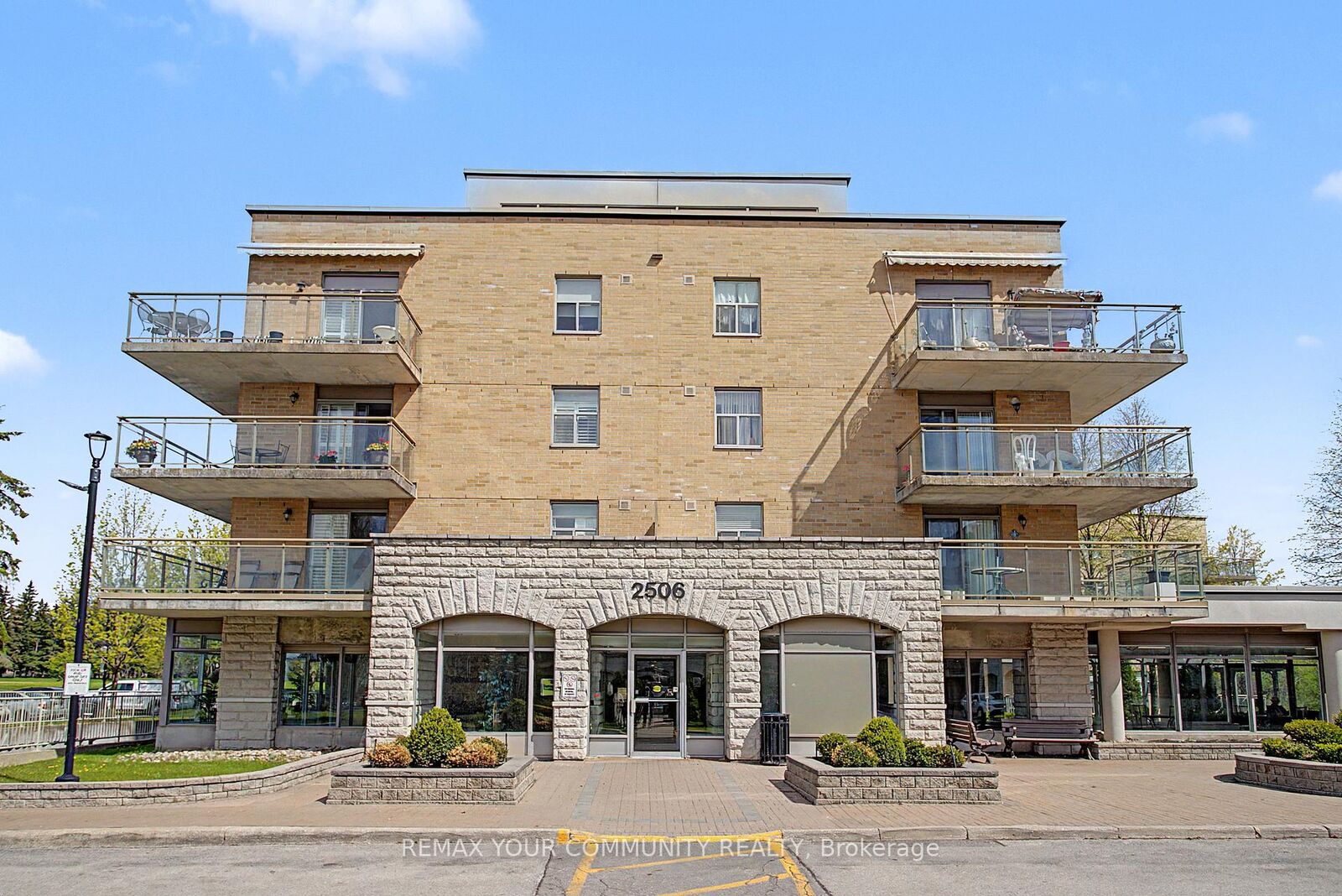 Property Photo: 2506 Rutherford Road 312 ON L4K 5N5
