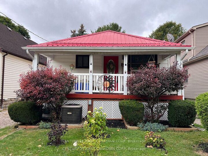 55 Linwood Street — photo 1