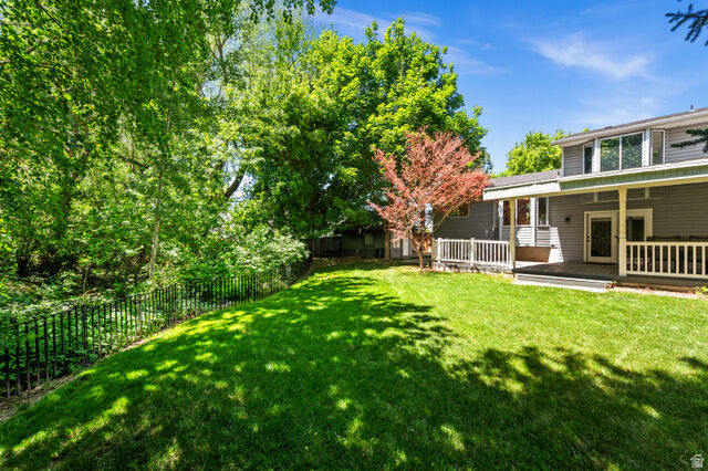 Property Photo: 766 Rosewood Ln UT 84041