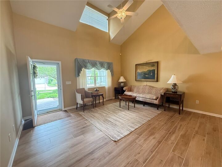 Property Photo:  411 Chestnut Ln  PA 15613 