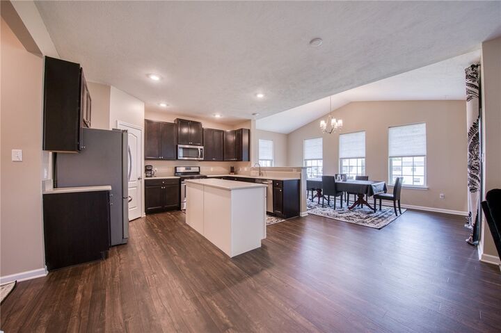 Property Photo: 3007 Sir Charles Dr PA 15057