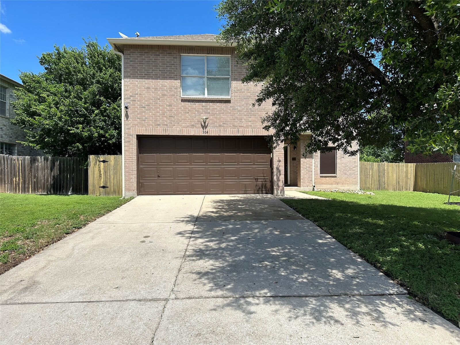 Property Photo:  304 Edgewood Cove  TX 78641 