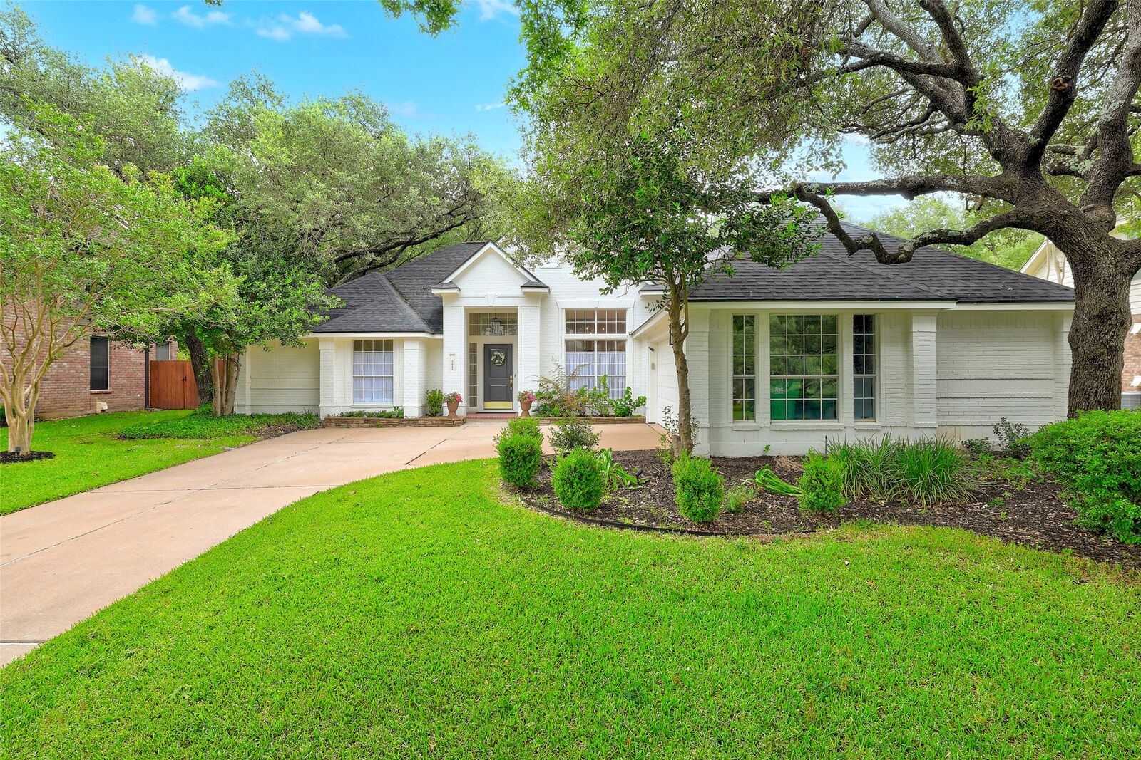 Property Photo:  2025 Saint Andrews Drive  TX 78664 