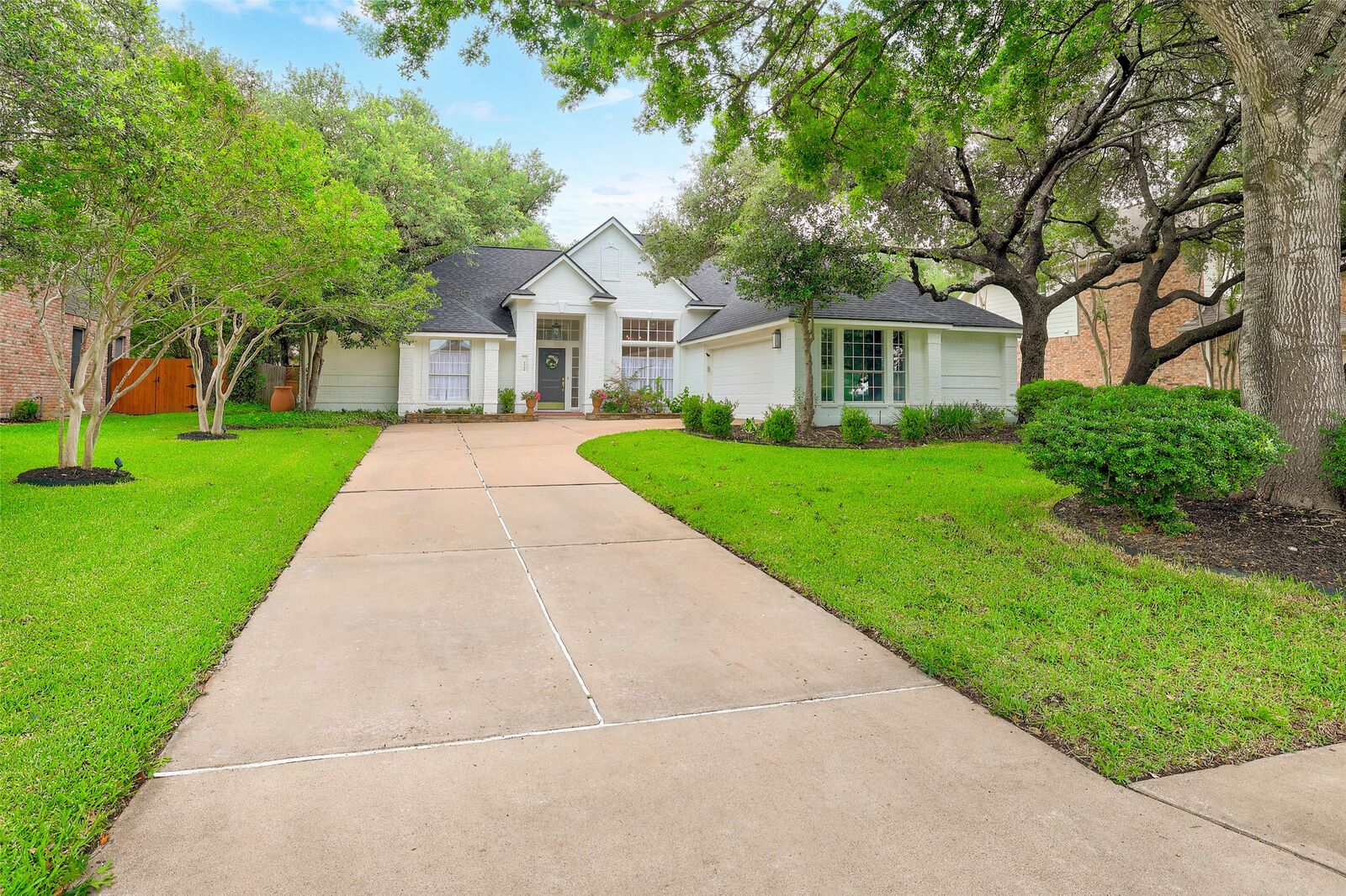 Property Photo:  2025 Saint Andrews Drive  TX 78664 