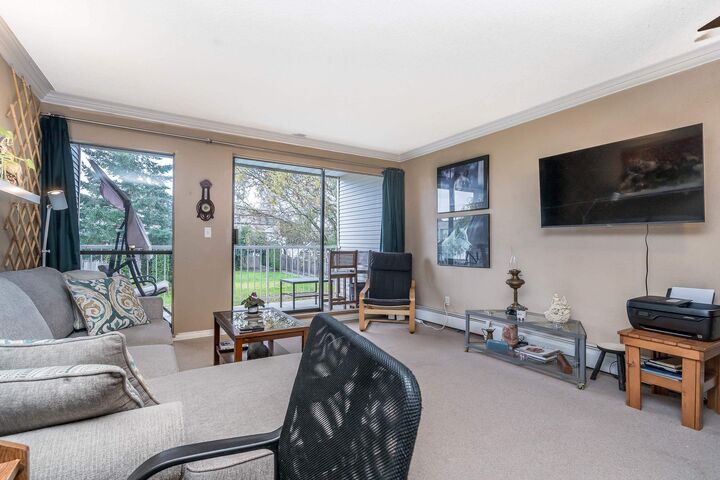 Property Photo: 17712 60 Avenue 70 BC V3S 1V2
