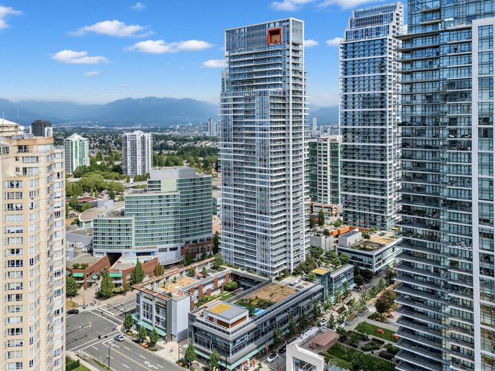 Property Photo: 6080 McKay Avenue 2810 BC V5H 0J4