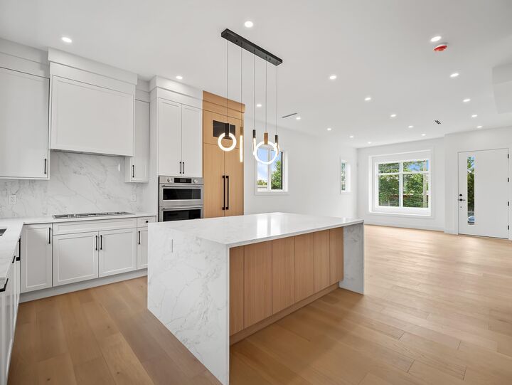 Property Photo: 6885 Aubrey Street 4 BC V5B 2E4