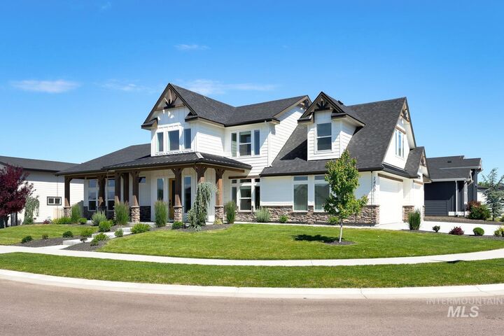 Property Photo:  1400 W Caravan St  ID 83634 