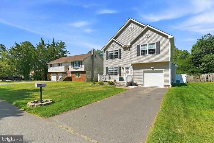 Property Photo:  1346 Lee Way  NJ 08731 
