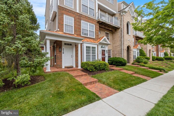 Property Photo:  239 Jay Drive 89  MD 20850 