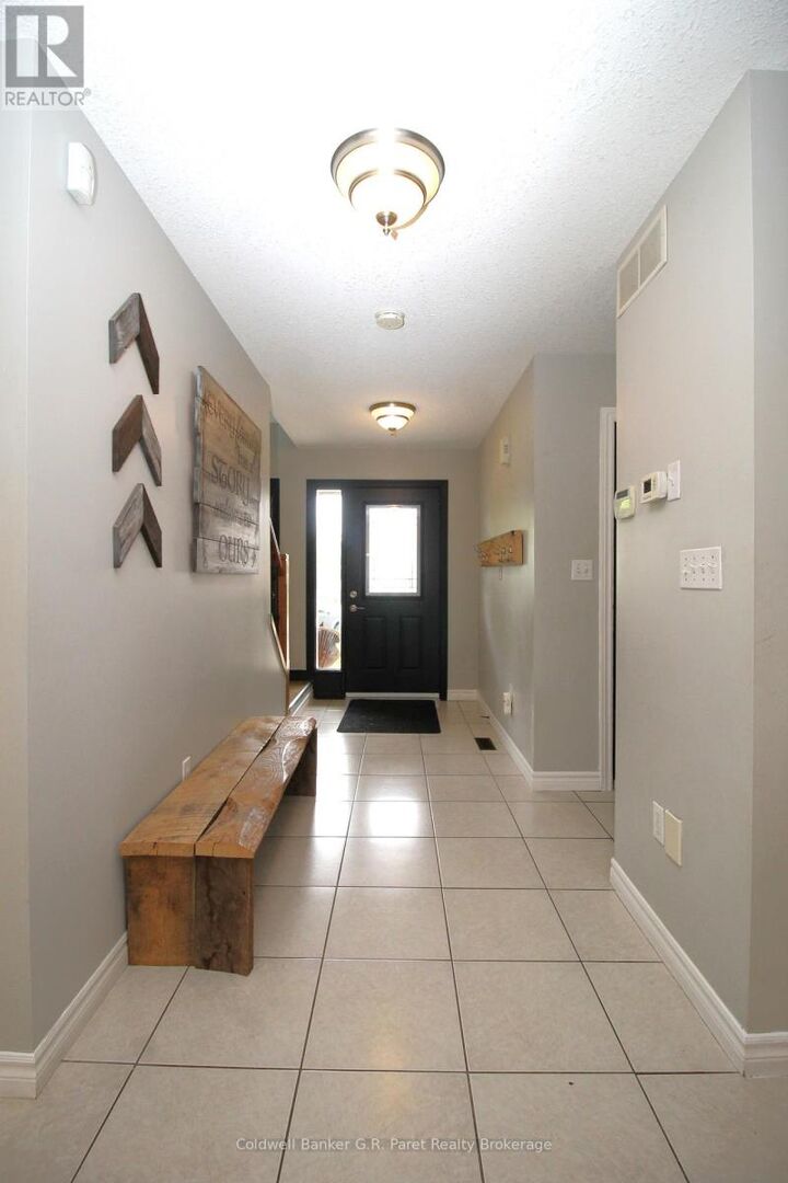 Property Photo: 4 Langrell Avenue ON N4G 5X8